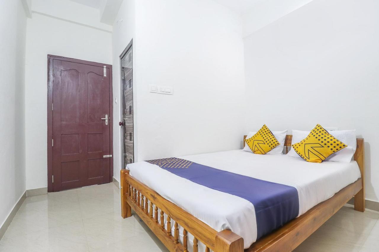 Spot On Rohini Inn Kadampuzha Kottakkal Екстер'єр фото